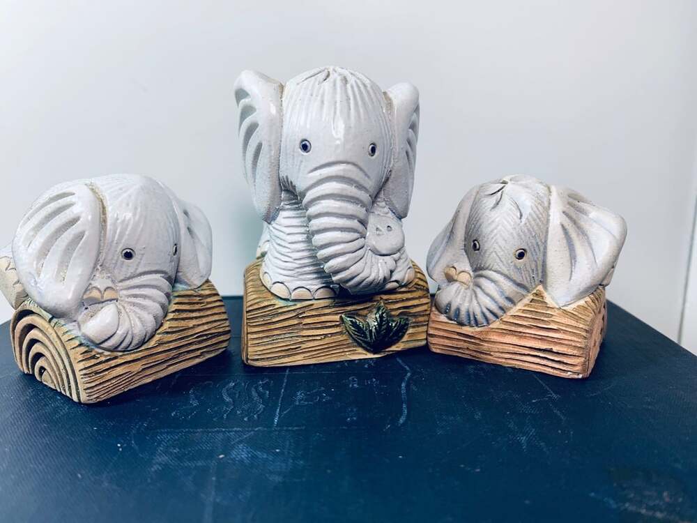 Elephant Family  Mom and Twins Artesiania Rinconada figurines